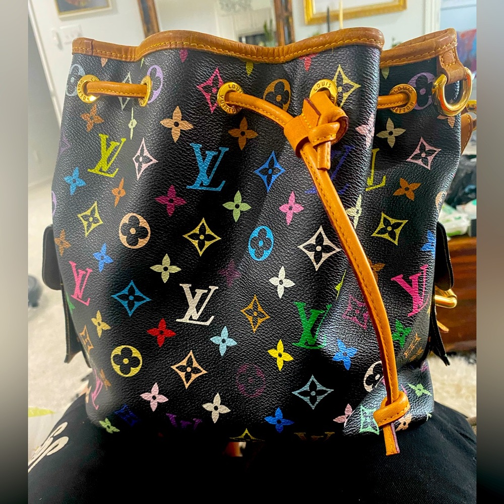 Authentic Louis Vuitton x Takashi Mirakami bucket bag